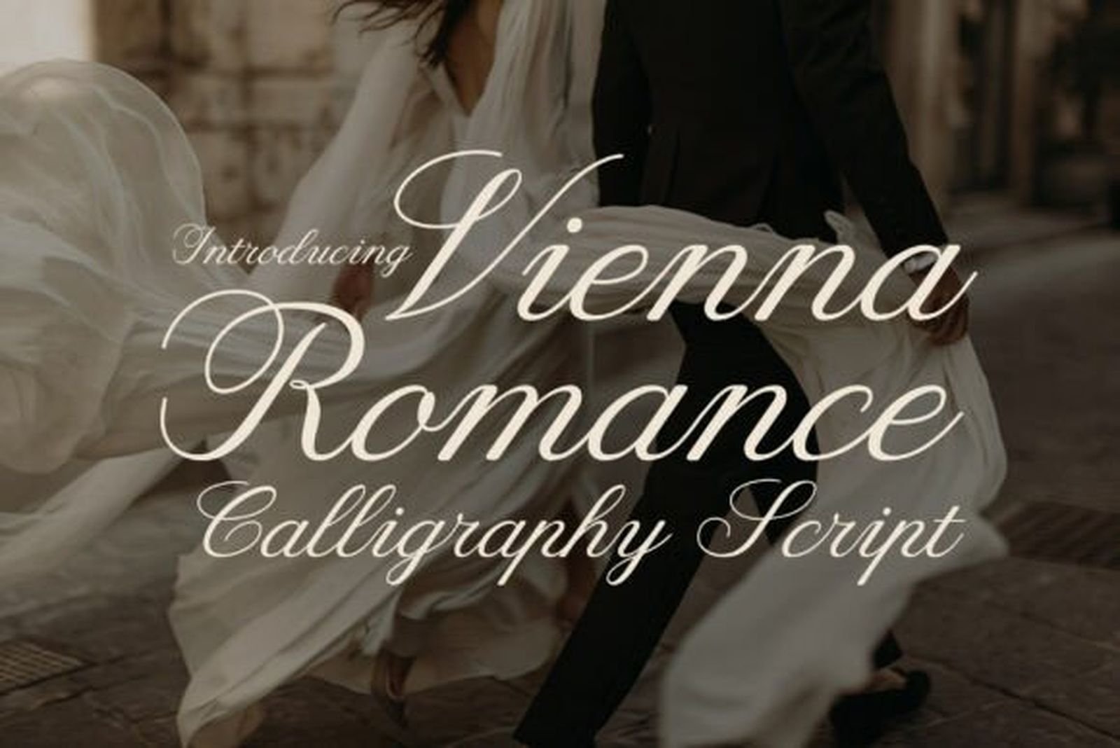 Vienna Romance Font